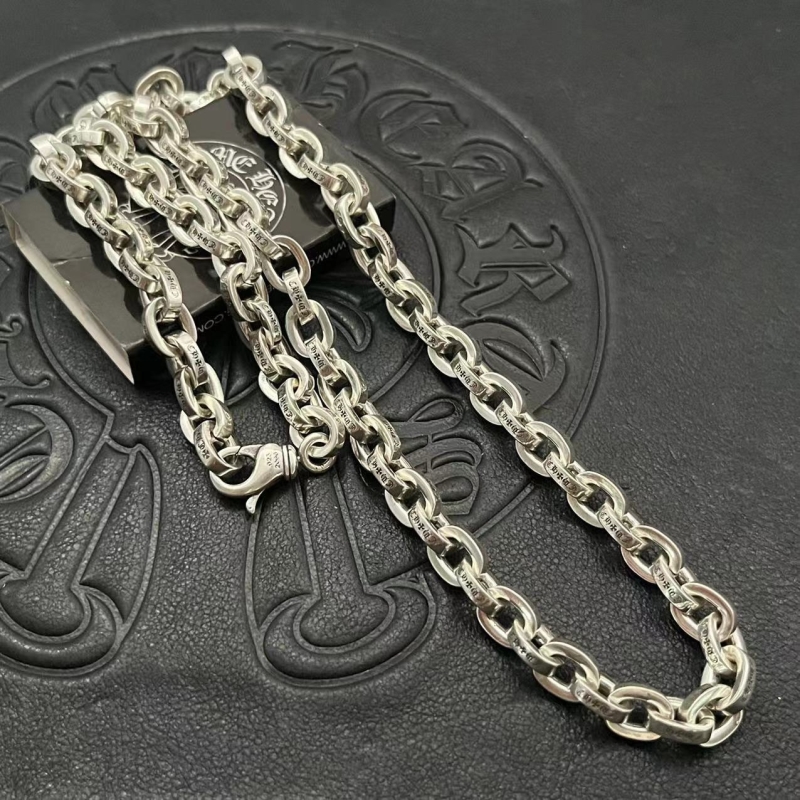 Ch**me He**ts necklaces
